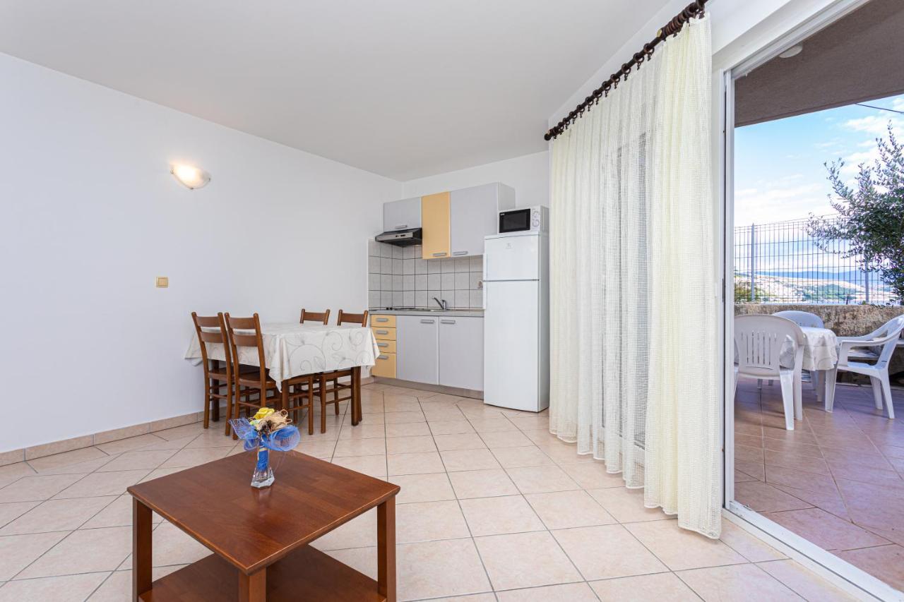 Apartment Crnekovic I Zarok Baska (Krk)